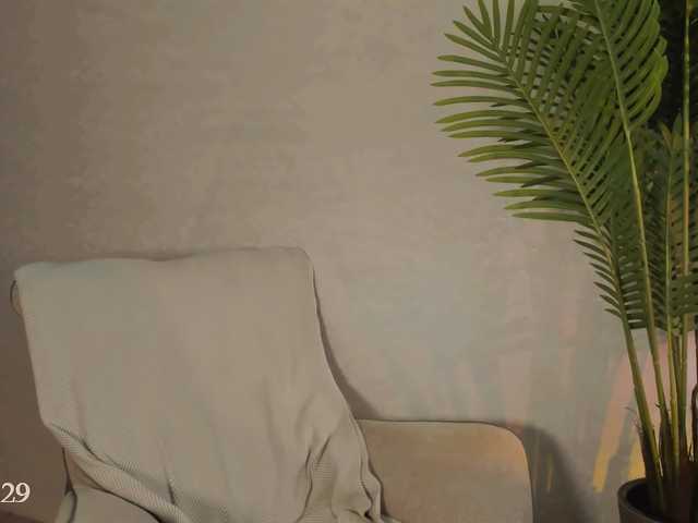 Maribett online show from August 14, 1:59 pm