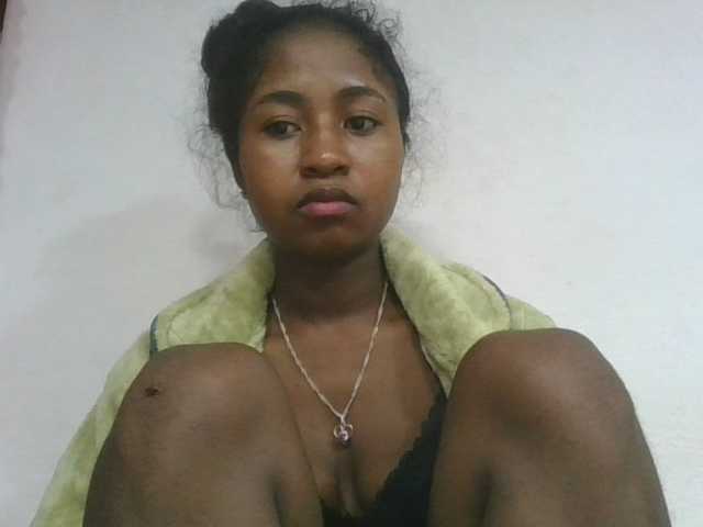 Marinah1a online show from August 14, 1:15 pm