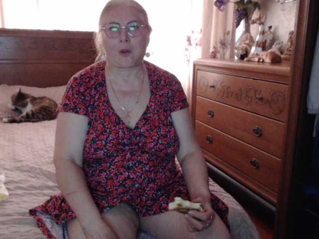 MonaMonako online show from August 5, 7:50 am