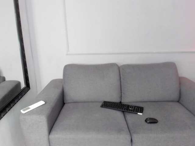 Marirousel online show from August 12, 3:53 am