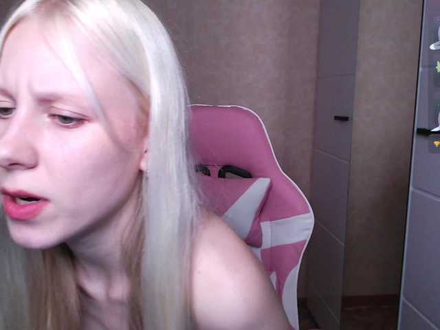 Mary-Kitty online show from July 24, 9:07 pm
