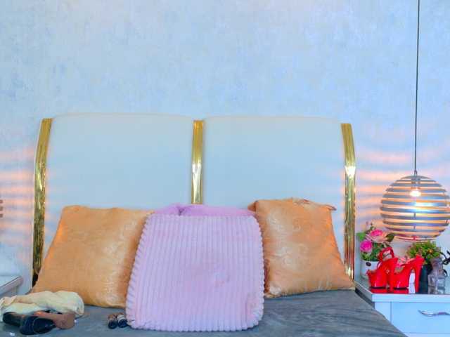 MarylinsVega online show from July 9, 11:10 pm
