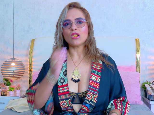 MarylinsVega online show from August 14, 10:24 pm