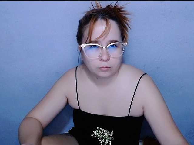 Maxlayla online show from May 16, 6:08 pm