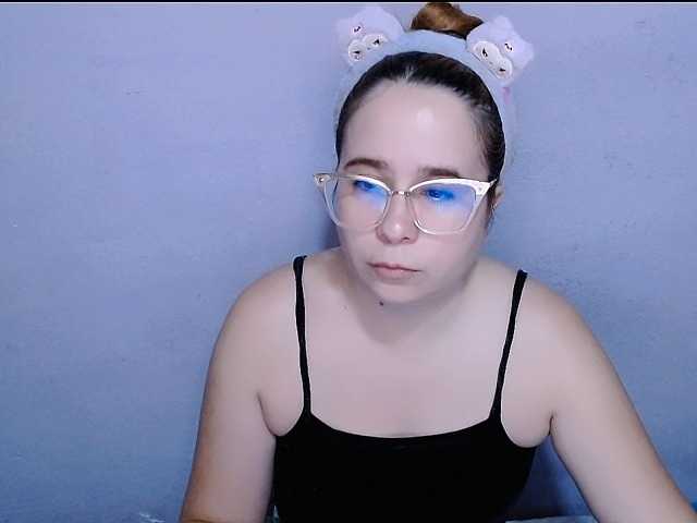 Maxlayla online show from May 29, 5:59 pm