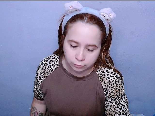 Maxlayla online show from June 12, 6:04 pm