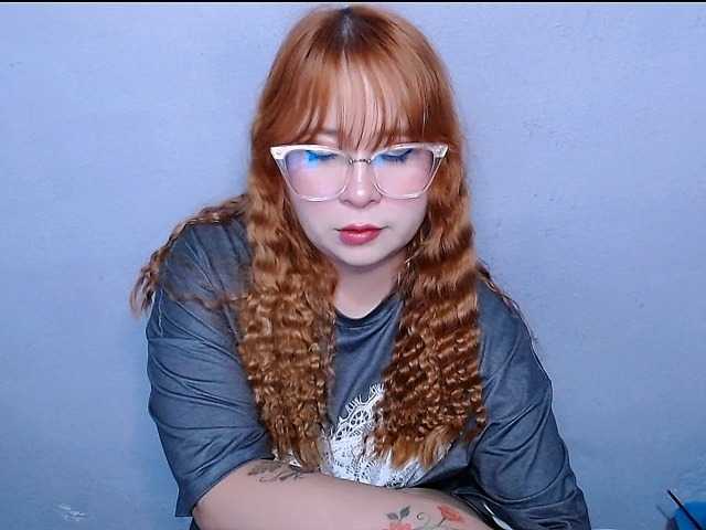 Maxlayla online show from June 17, 8:19 pm