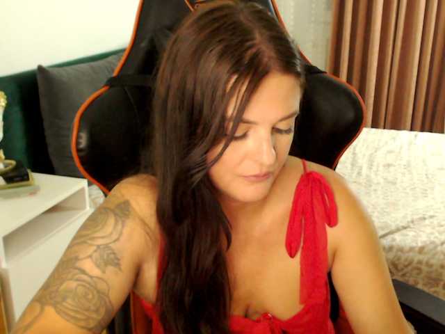 MayaClover online show from August 14, 5:49 pm