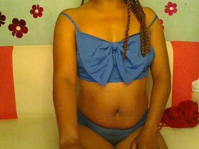 MayaQueen online show from April 13, 3:26 pm