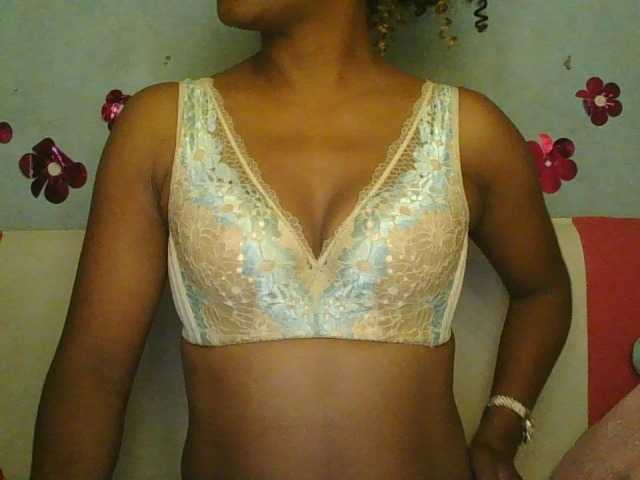 MayaQueen online show from August 25, 3:19 pm