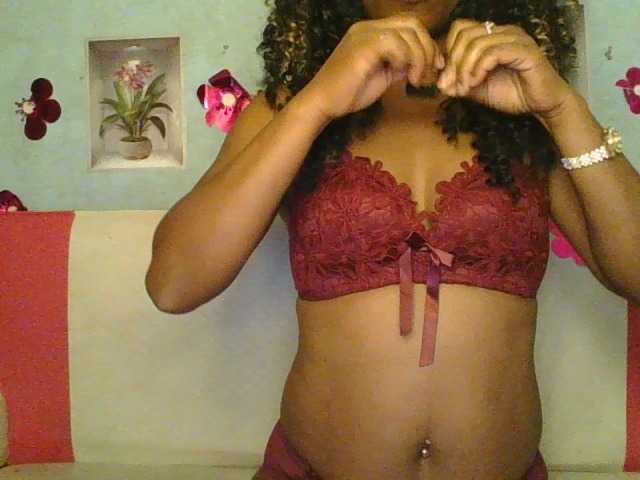 MayaQueen online show from August 27, 3:09 pm