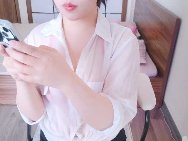 Maybae online show from August 16, 8:07 am