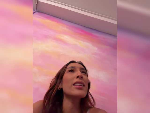 Megan-Holly online show from August 15, 5:06 pm