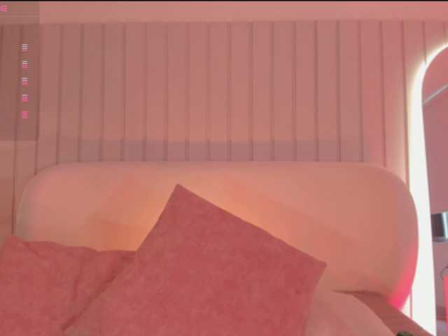 Megan-Holly online show from August 15, 7:51 pm