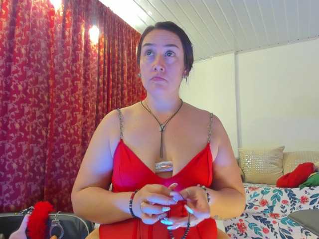 MeganHotCurvy online show from August 15, 11:36 am