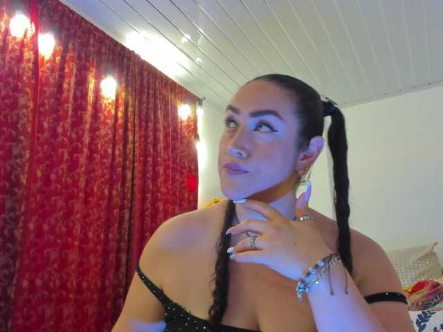 MeganHotCurvy online show from August 17, 1:16 pm