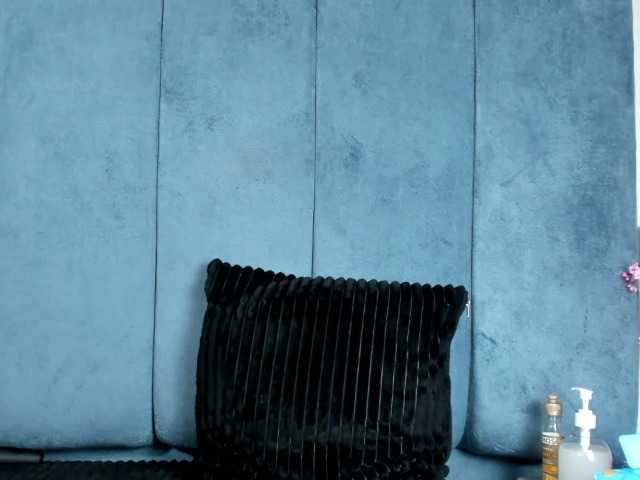 MeganThompson online show from August 13, 9:56 am