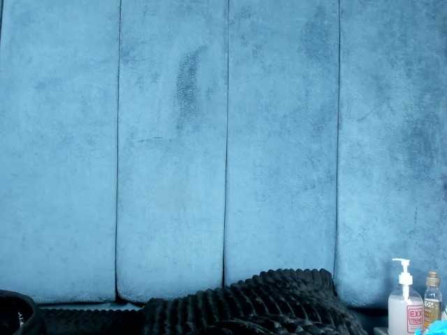 MeganThompson online show from August 16, 5:11 am