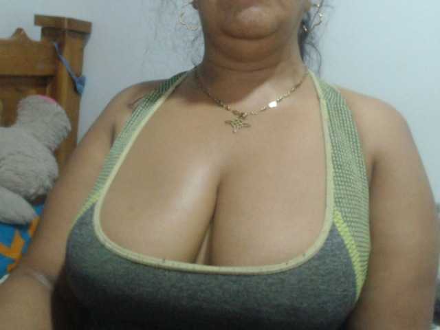 Meganny2023 online show from August 8, 1:49 am
