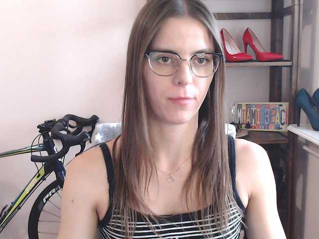MegiKiss online show from August 10, 4:52 pm