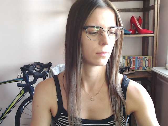 MegiKiss online show from August 13, 3:37 pm