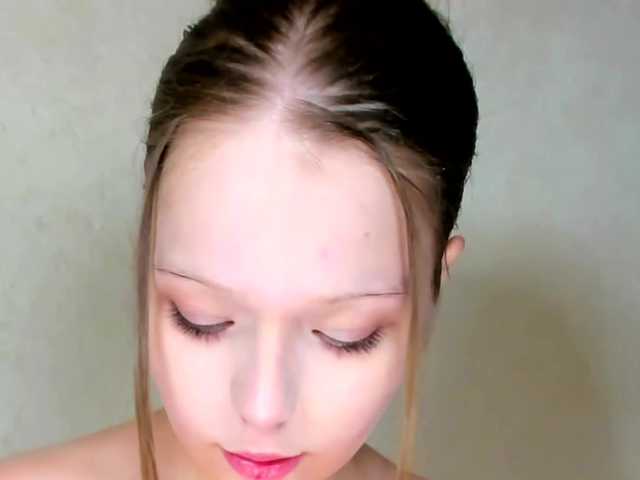MelMooon online show from July 27, 10:37 pm