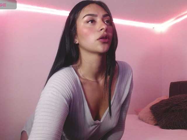 MelaniieJ01 online show from May 28, 10:13 pm