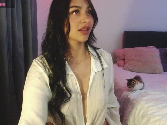 MelaniieJ01 online show from July 18, 12:22 am