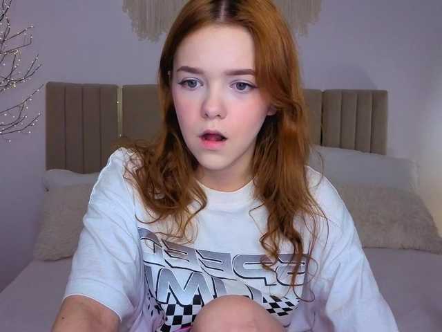 Melissa-me0w online show from August 6, 9:03 pm