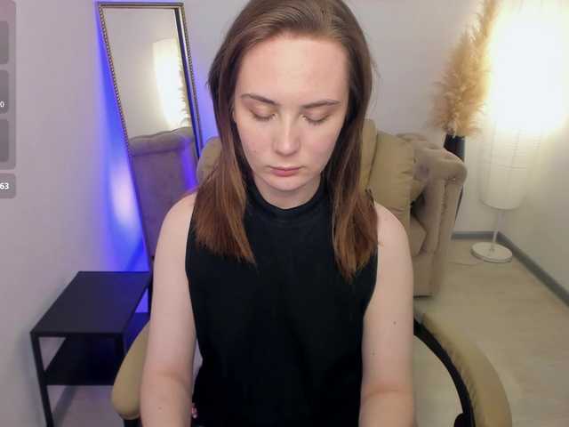 MelissaReyes online show from August 14, 5:38 pm