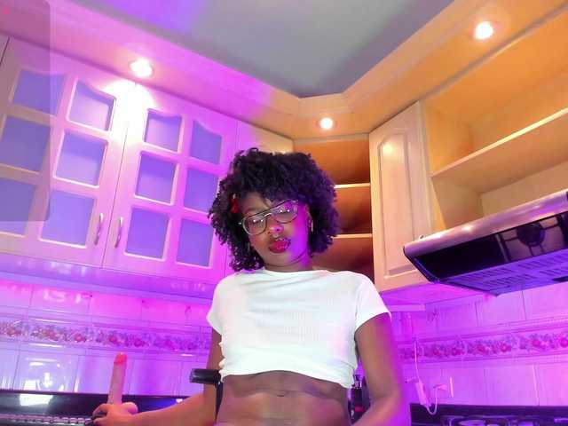 MelodyBlazze online show from August 8, 9:59 pm