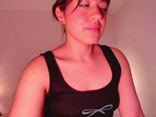 Melyzamek27 online show from August 1, 11:49 am
