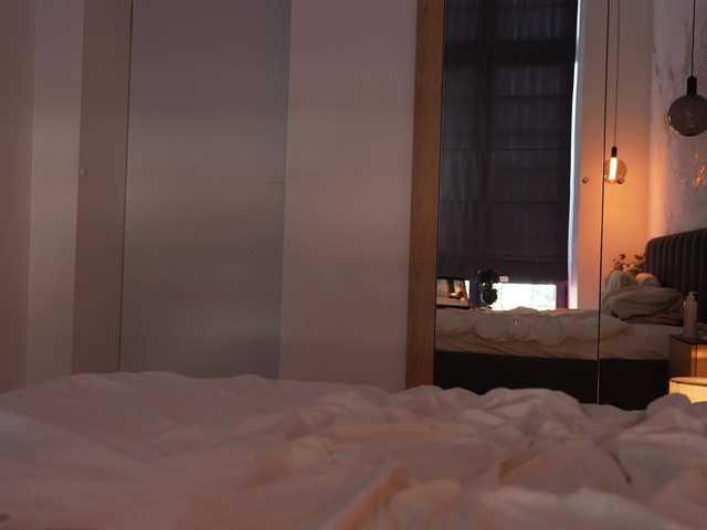 ipseldrips online show from August 9, 1:12 pm