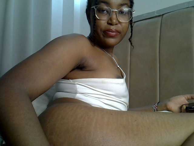 Mia-caramel online show from July 27, 4:01 pm