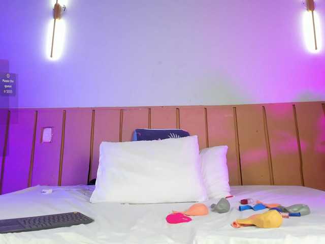 Mia-moon online show from March 10, 4:48 pm