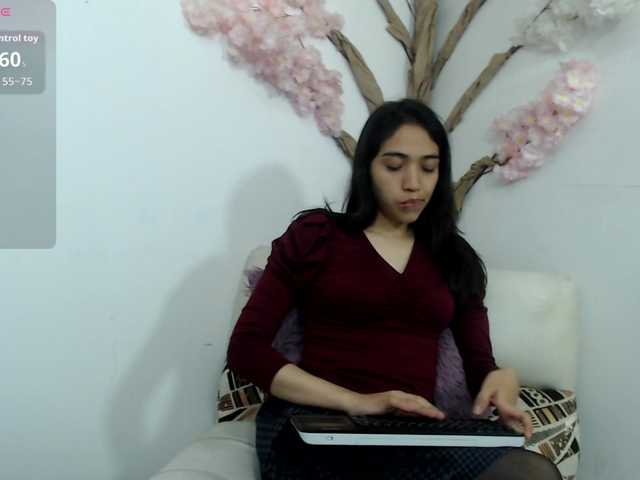 Mia-vance online show from August 10, 1:12 pm
