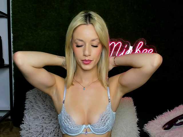 MiaBeeX online show from July 17, 3:45 pm