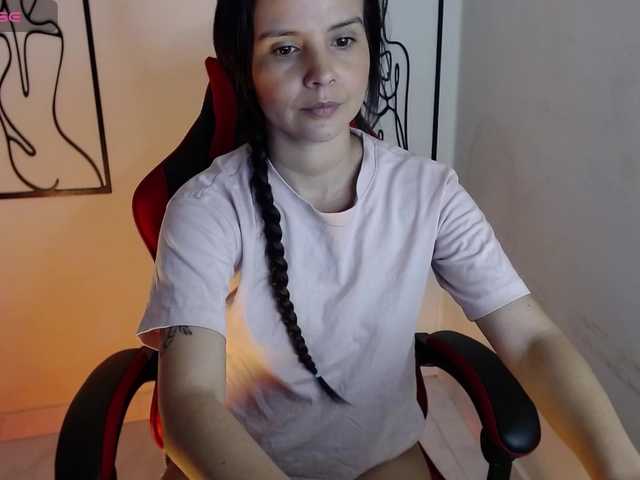 MiaRobinn online show from August 11, 1:46 pm