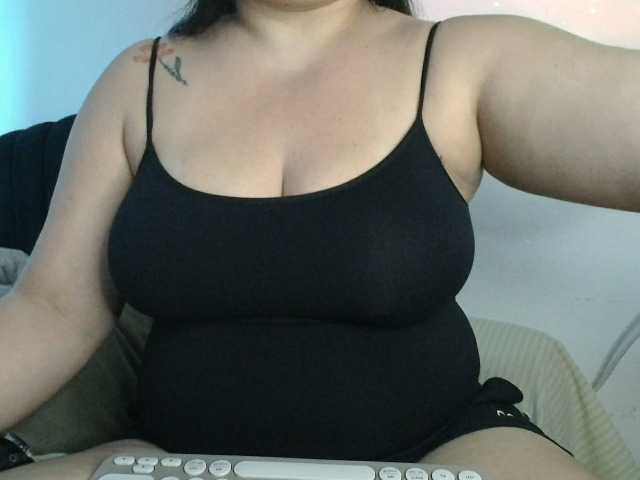 MiaSecret online show from August 1, 7:20 pm
