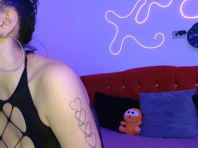 MiaSmiith online show from August 1, 5:57 am