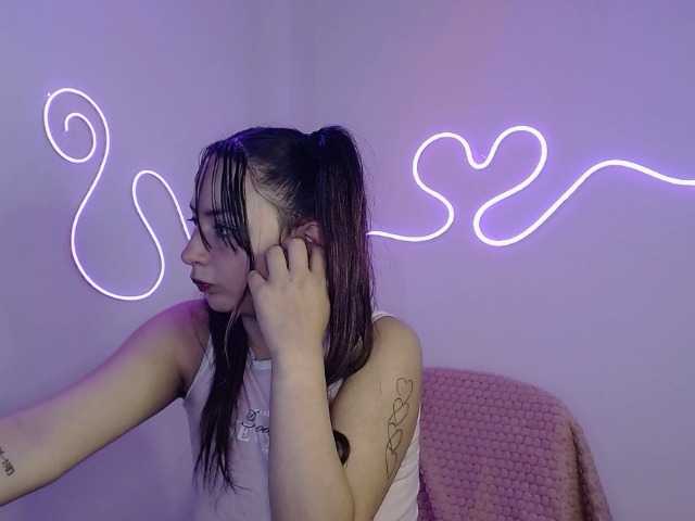 MiaSmiith online show from August 5, 5:38 am