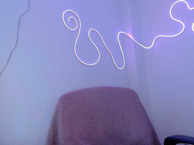 MiaSmiith online show from August 12, 9:11 am