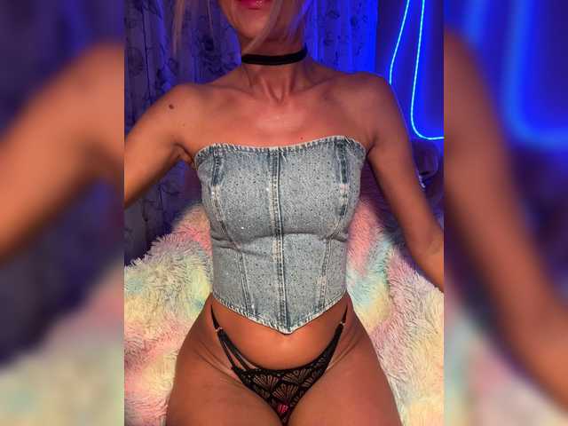 MiaSugar online show from August 5, 9:40 am