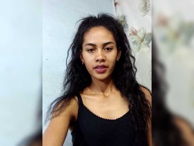 MiaTsoa online show from July 24, 5:54 am