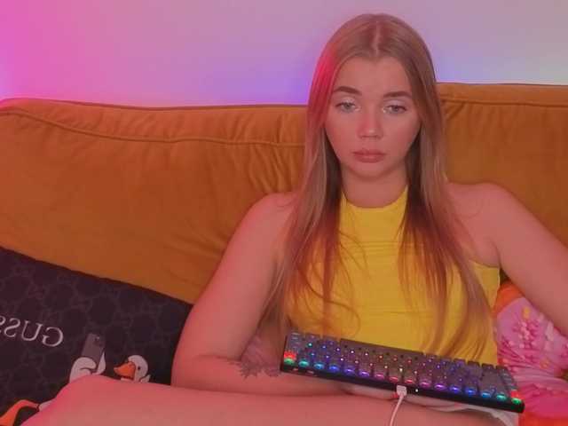 MiamiMur online show from August 12, 6:43 pm