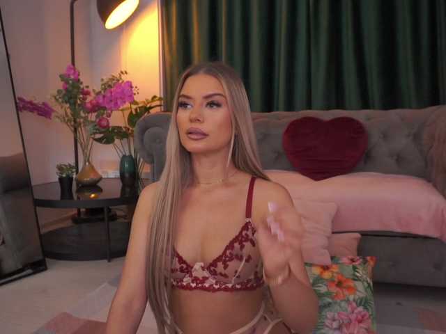 MidnightSeduction online show from August 6, 6:07 pm