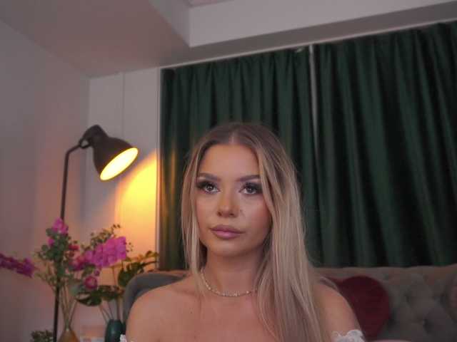 MidnightSeduction online show from August 14, 7:06 pm