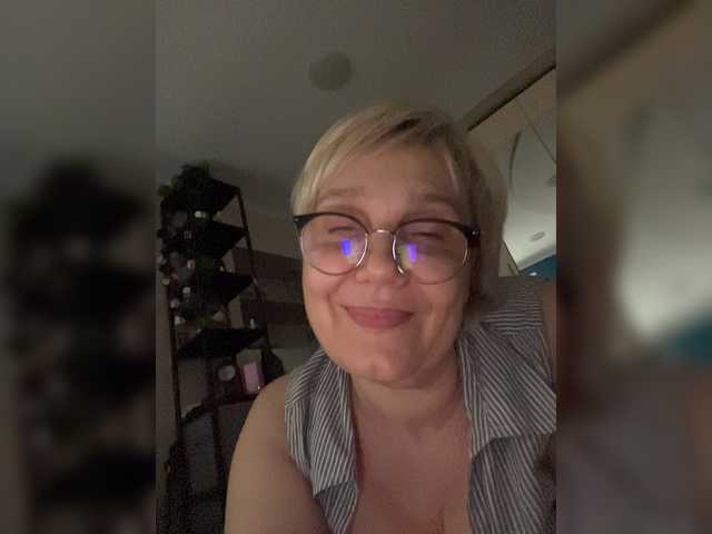 Mielena online show from August 10, 4:52 pm