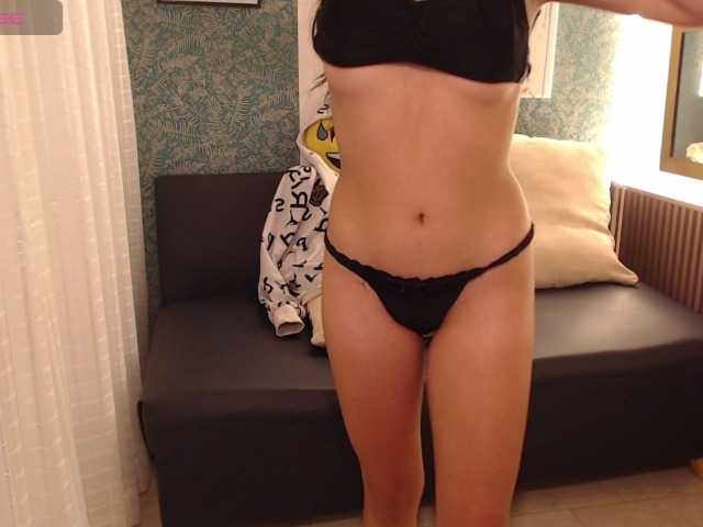 Miidnightt-Dessire online show from August 6, 11:48 pm