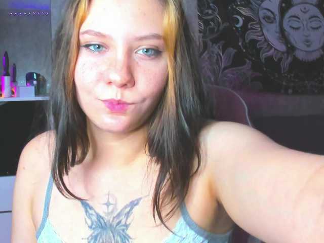 MikaMoony online show from August 12, 6:54 pm